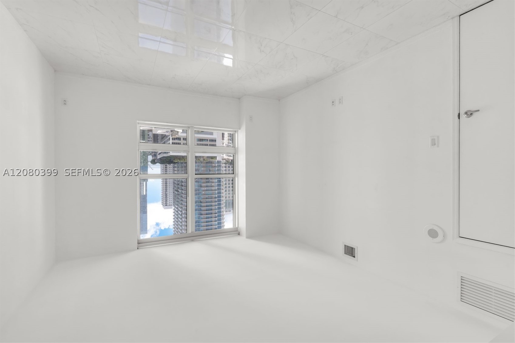 950 Brickell Bay Dr #2203, Miami FL 33131