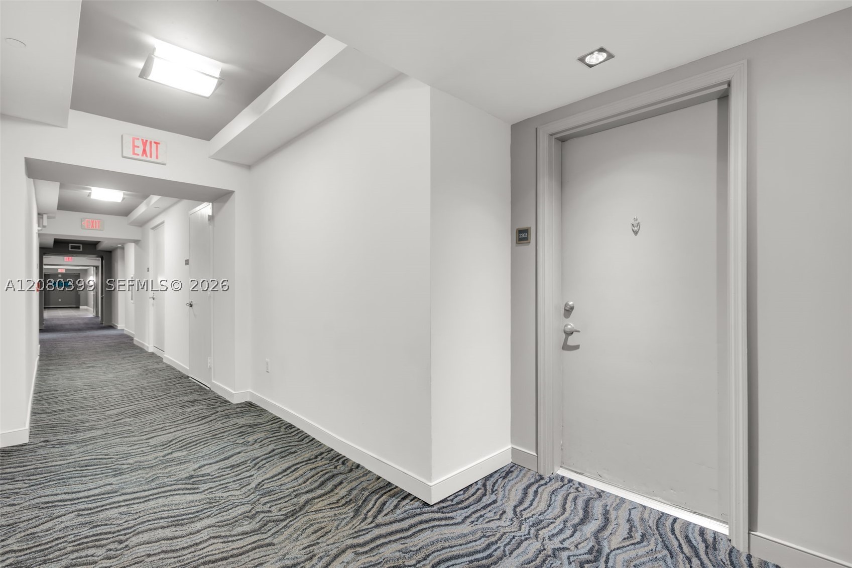 950 Brickell Bay Dr #2203, Miami FL 33131