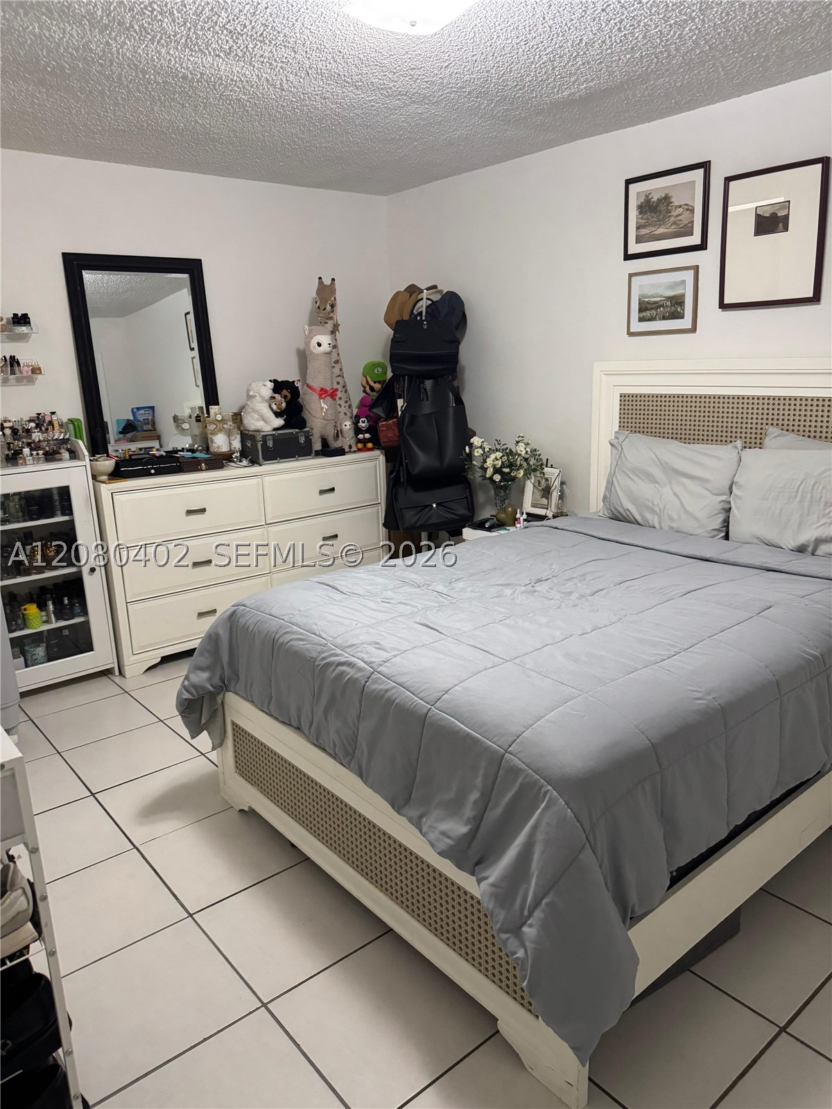 5050 NW 7th St #604, Miami FL 33126