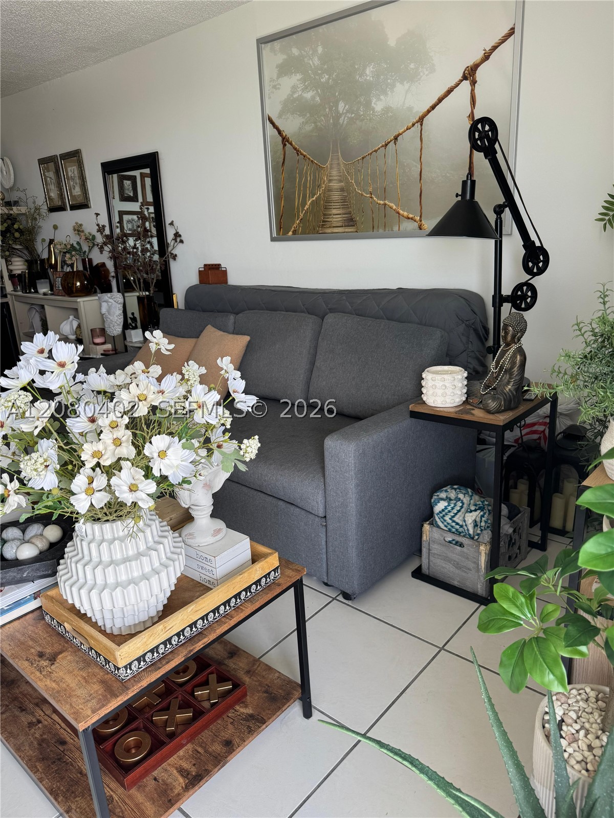 5050 NW 7th St #604, Miami FL 33126