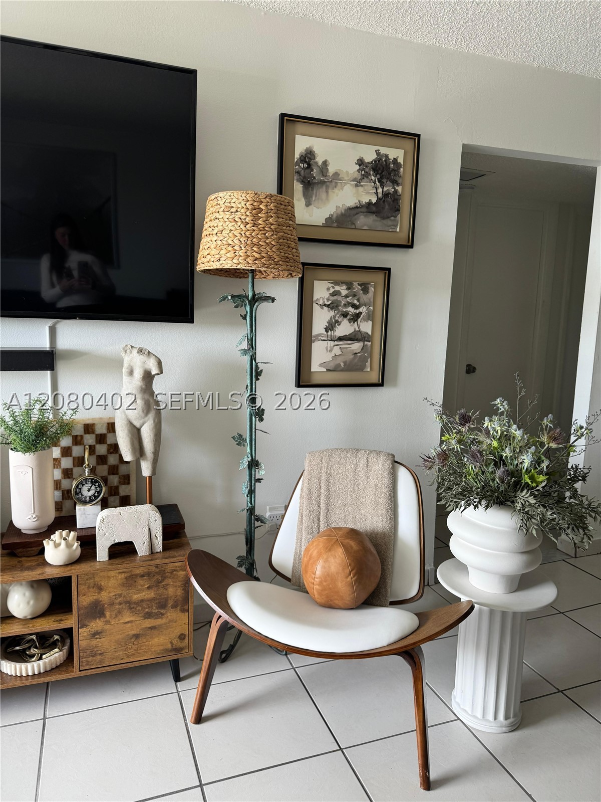5050 NW 7th St #604, Miami FL 33126