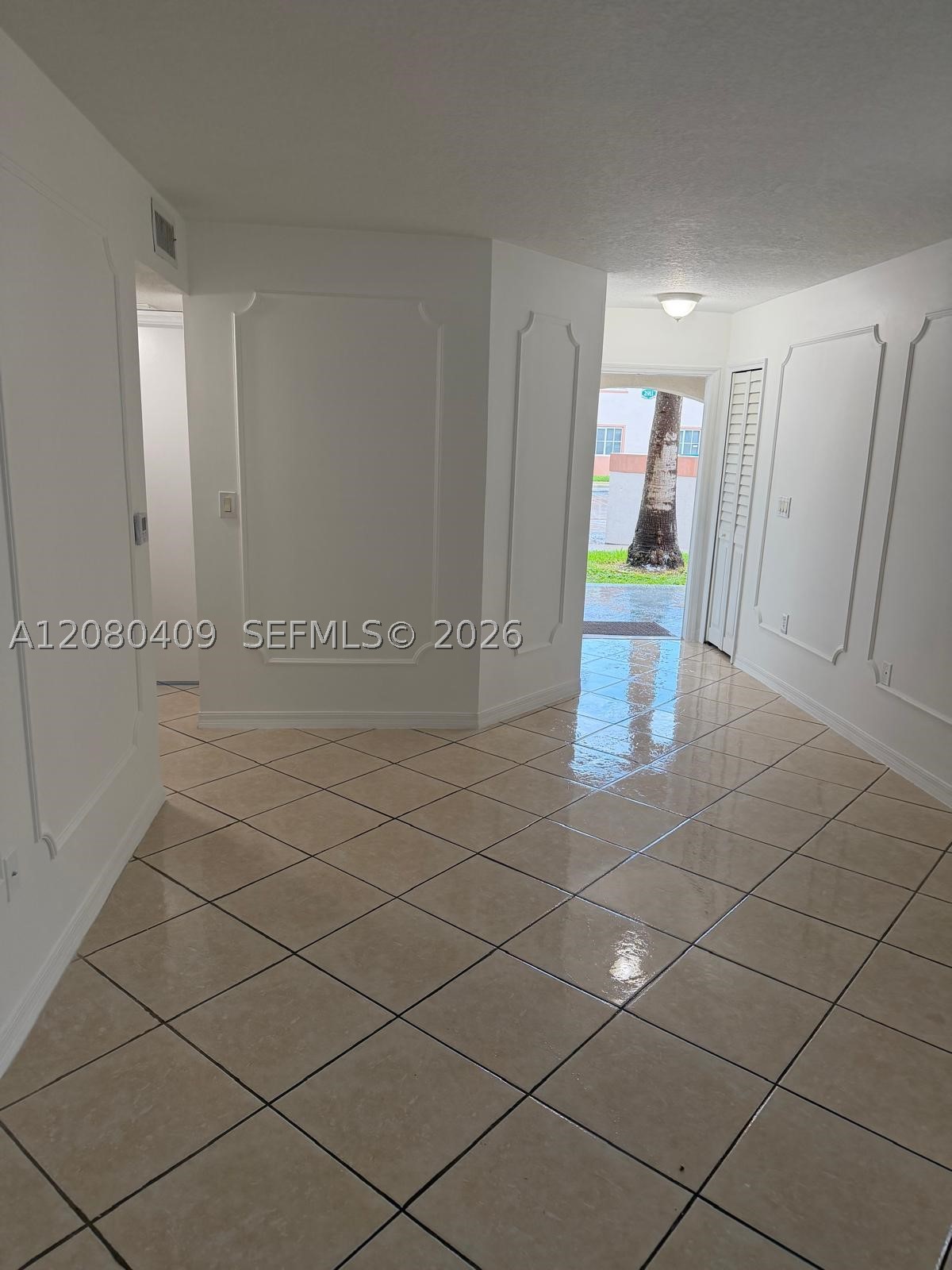 2900 SE 12th Rd #101-28, Homestead FL 33035