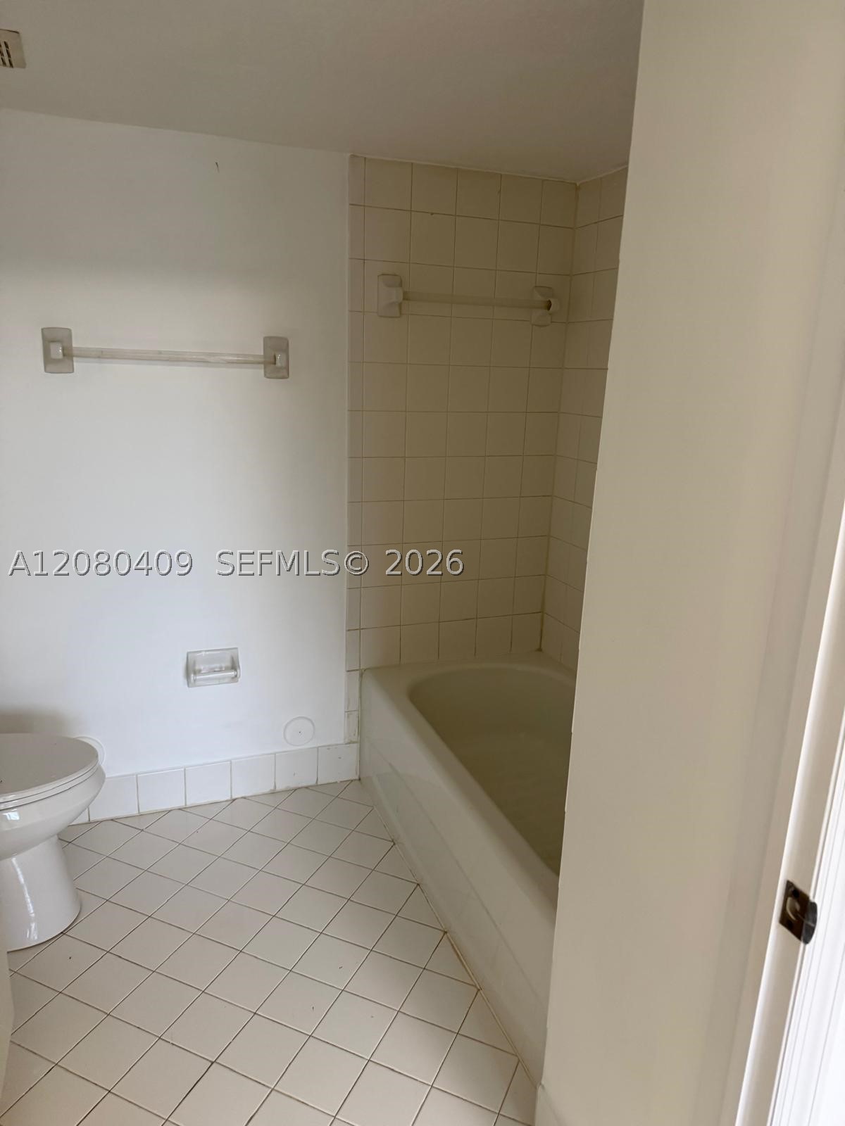 2900 SE 12th Rd #101-28, Homestead FL 33035