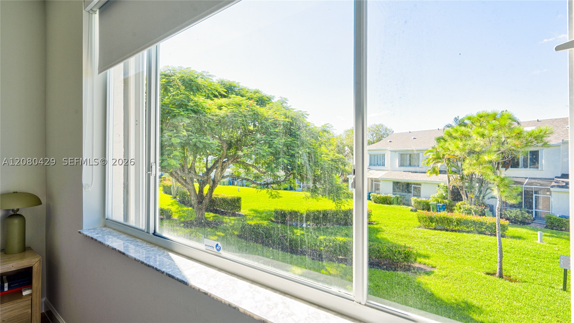 16676 Hemingway Dr, Weston FL 33326