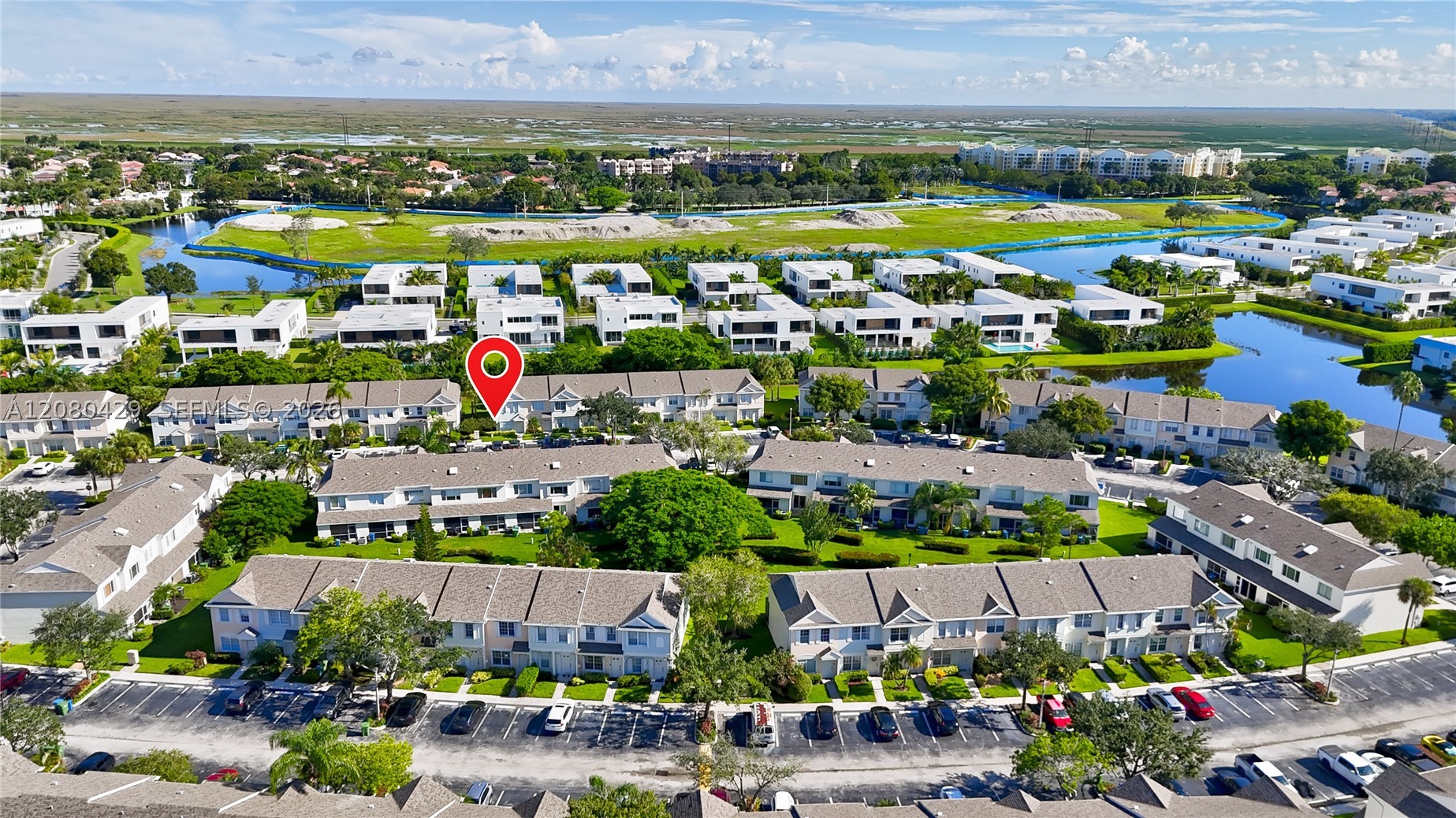 16676 Hemingway Dr, Weston FL 33326