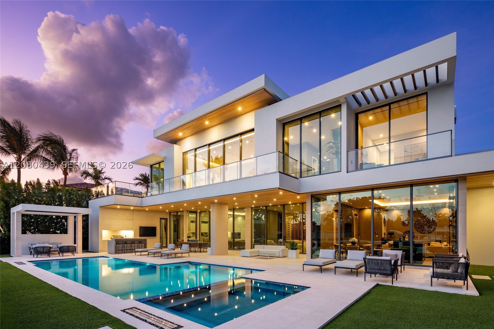 2560 Del Lago Dr, Fort Lauderdale FL 33316