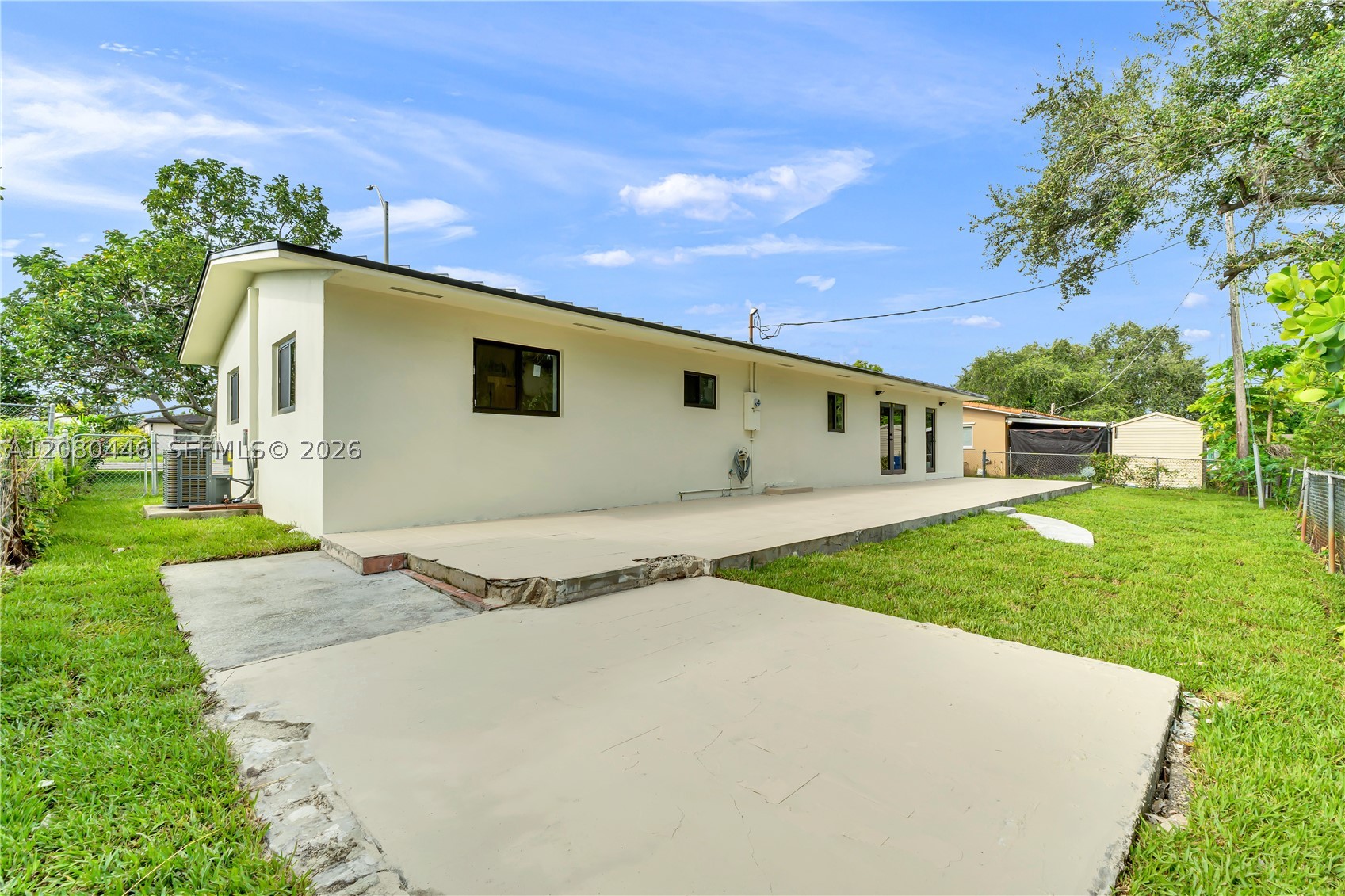 6235 SW 24th St, Miami FL 33147