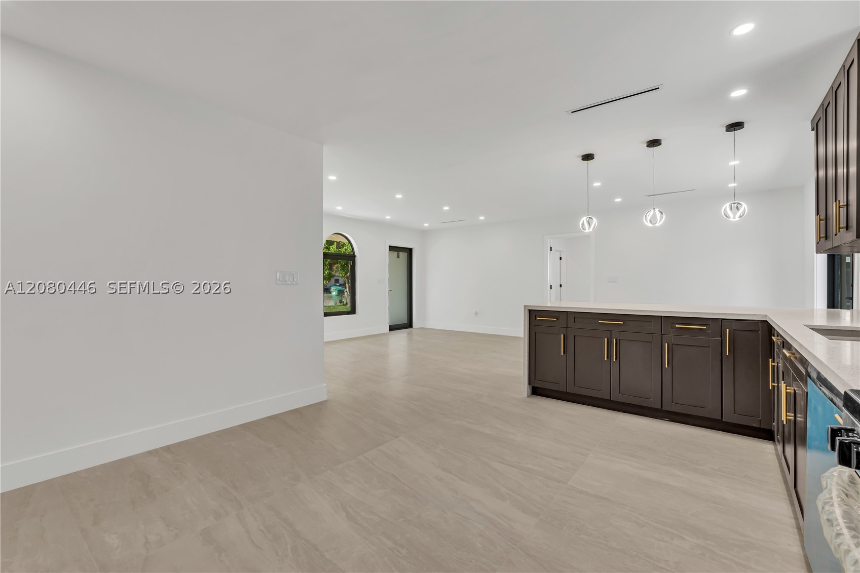 6235 SW 24th St, Miami FL 33147