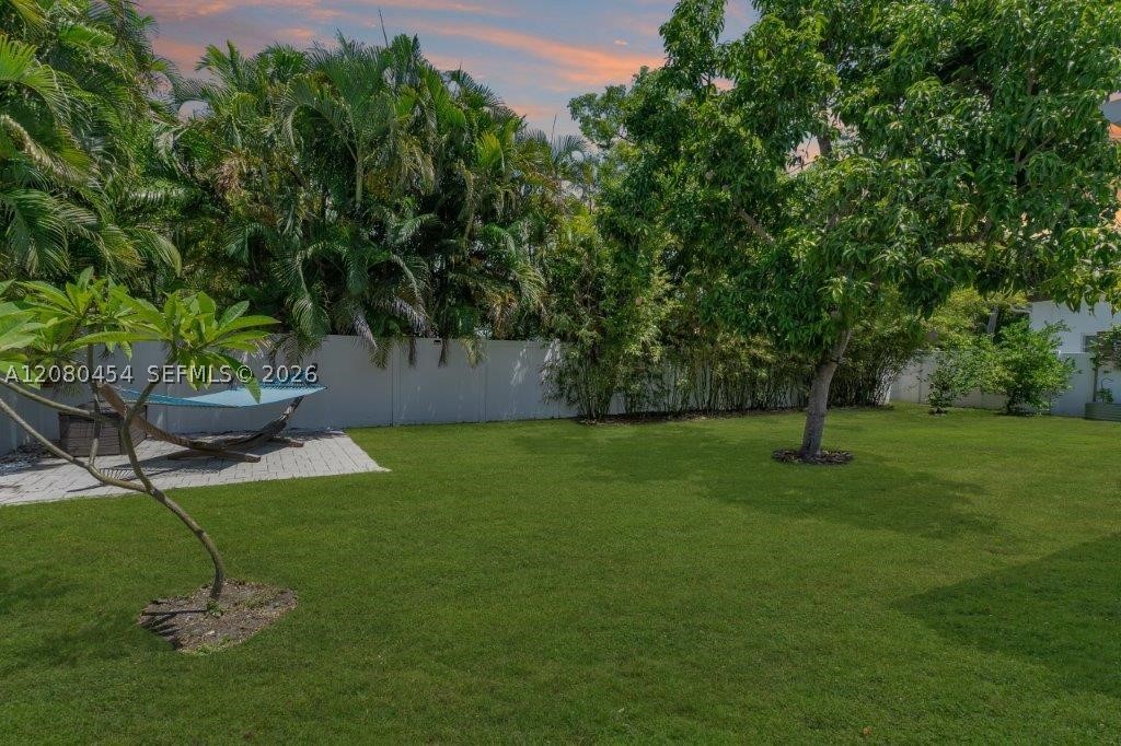 1945 S Hibiscus Dr, North Miami FL 33181