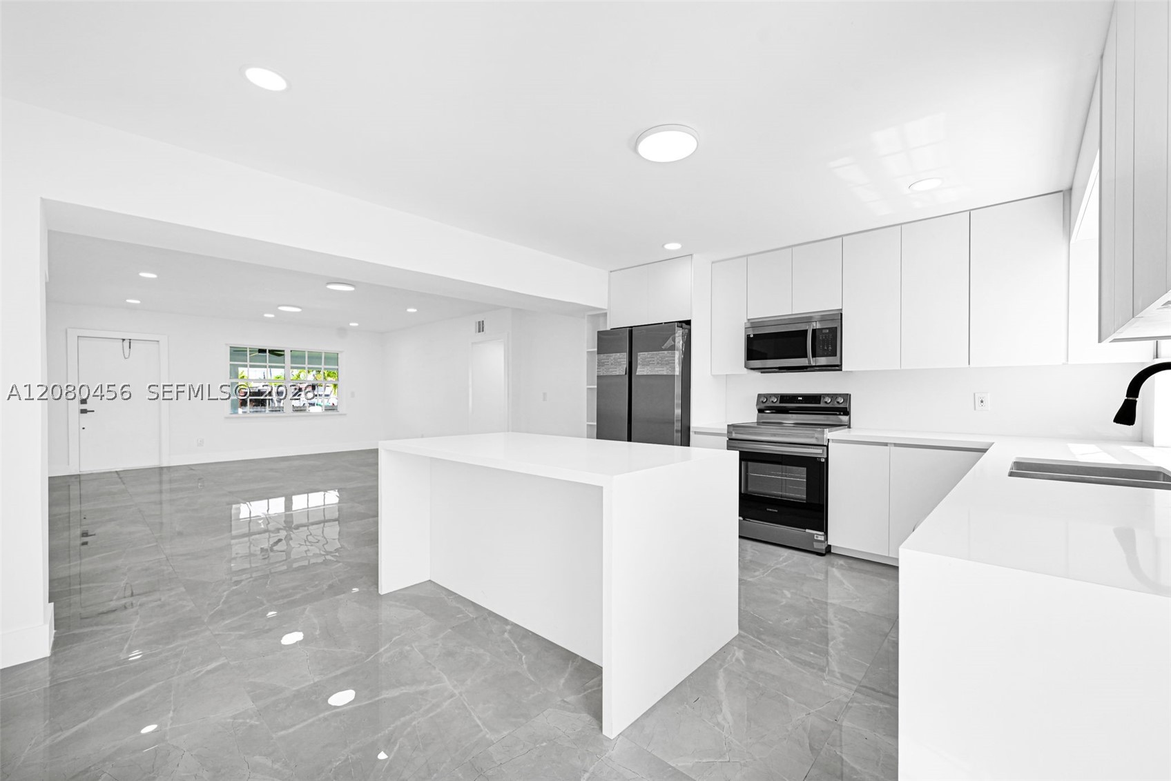 4040 SW 108th Ave, Miami FL 33165