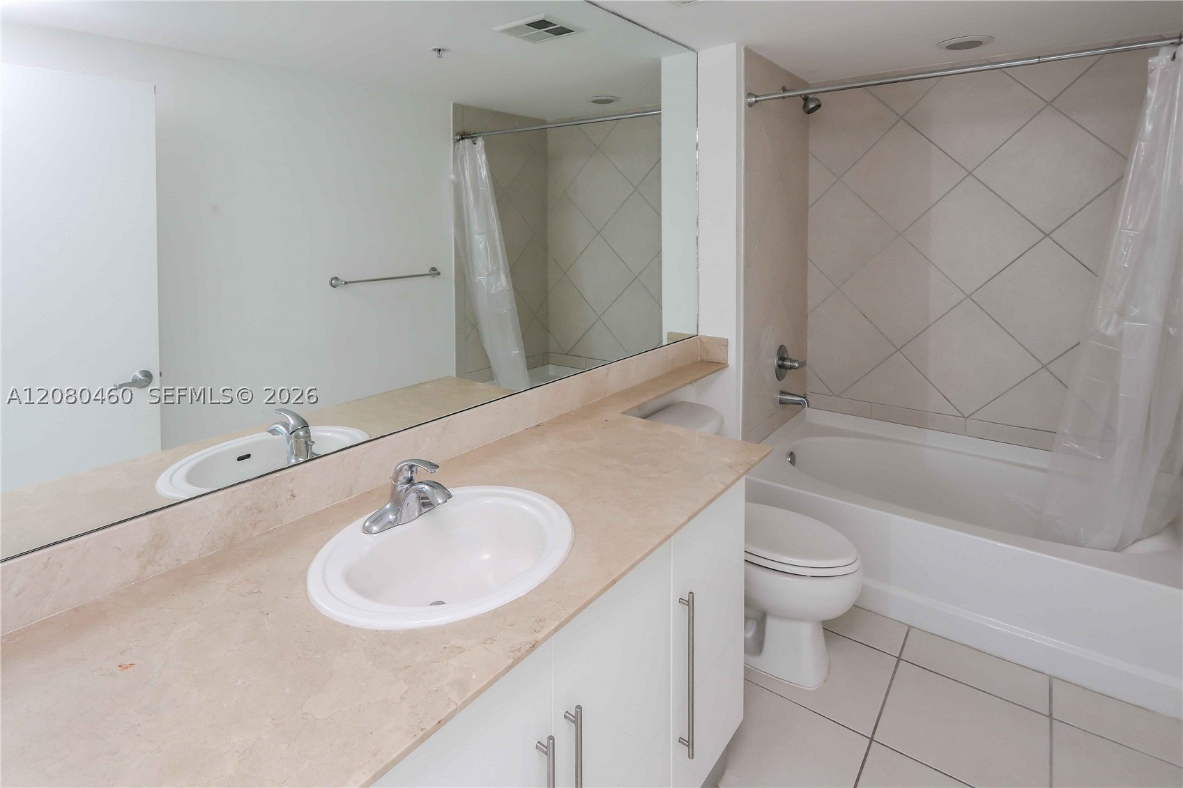 335 S Biscayne Blvd #3709, Miami FL 33131