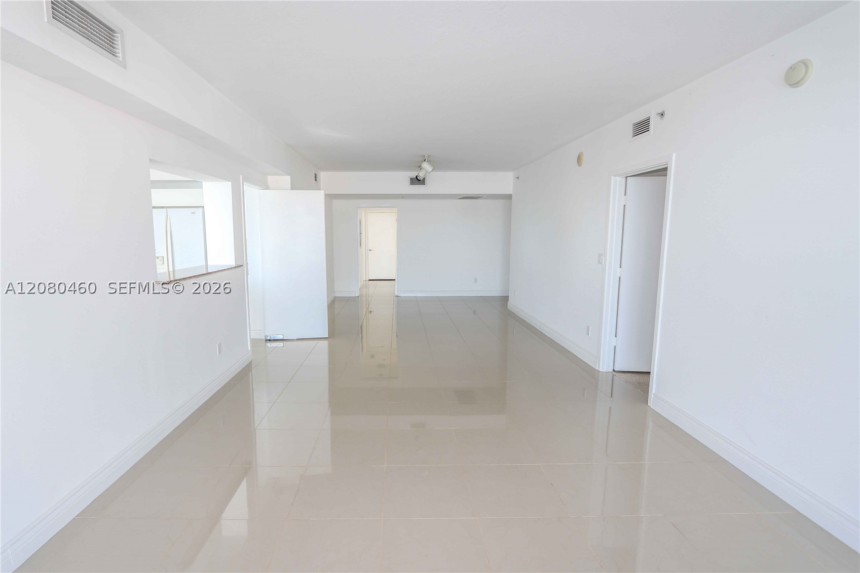 335 S Biscayne Blvd #3709, Miami FL 33131