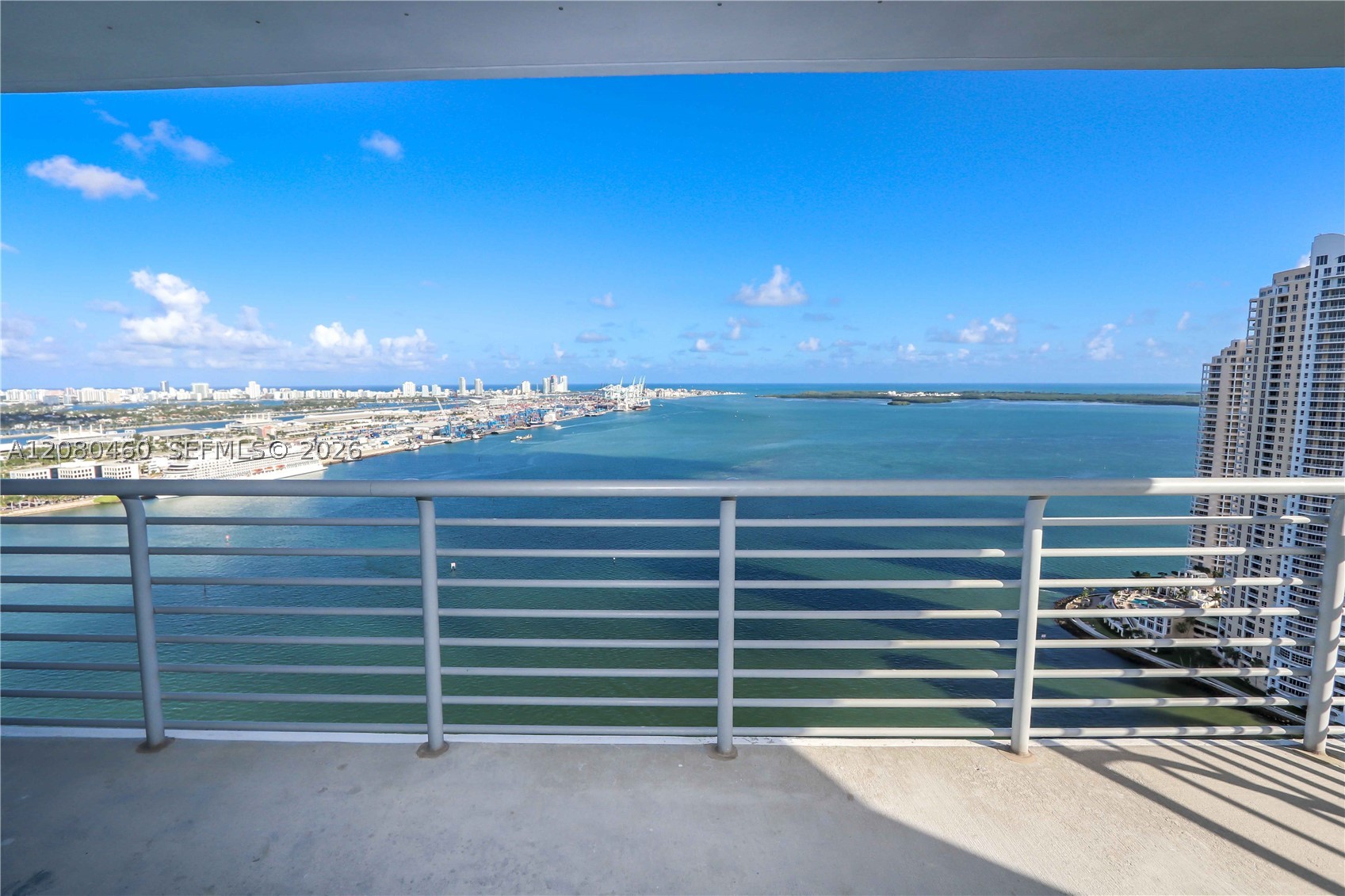 335 S Biscayne Blvd #3709, Miami FL 33131
