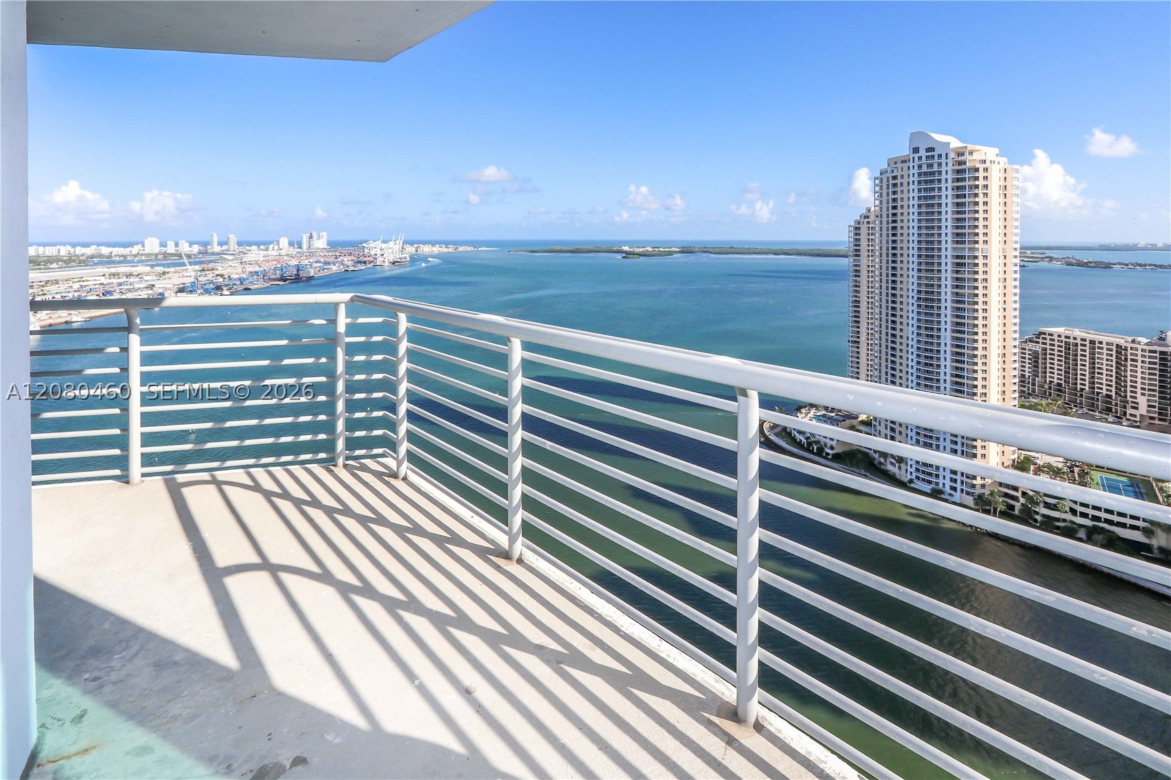 335 S Biscayne Blvd #3709, Miami FL 33131