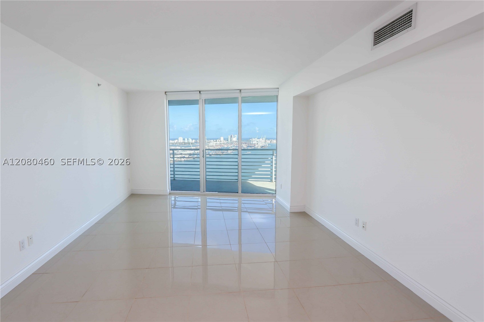 335 S Biscayne Blvd #3709, Miami FL 33131