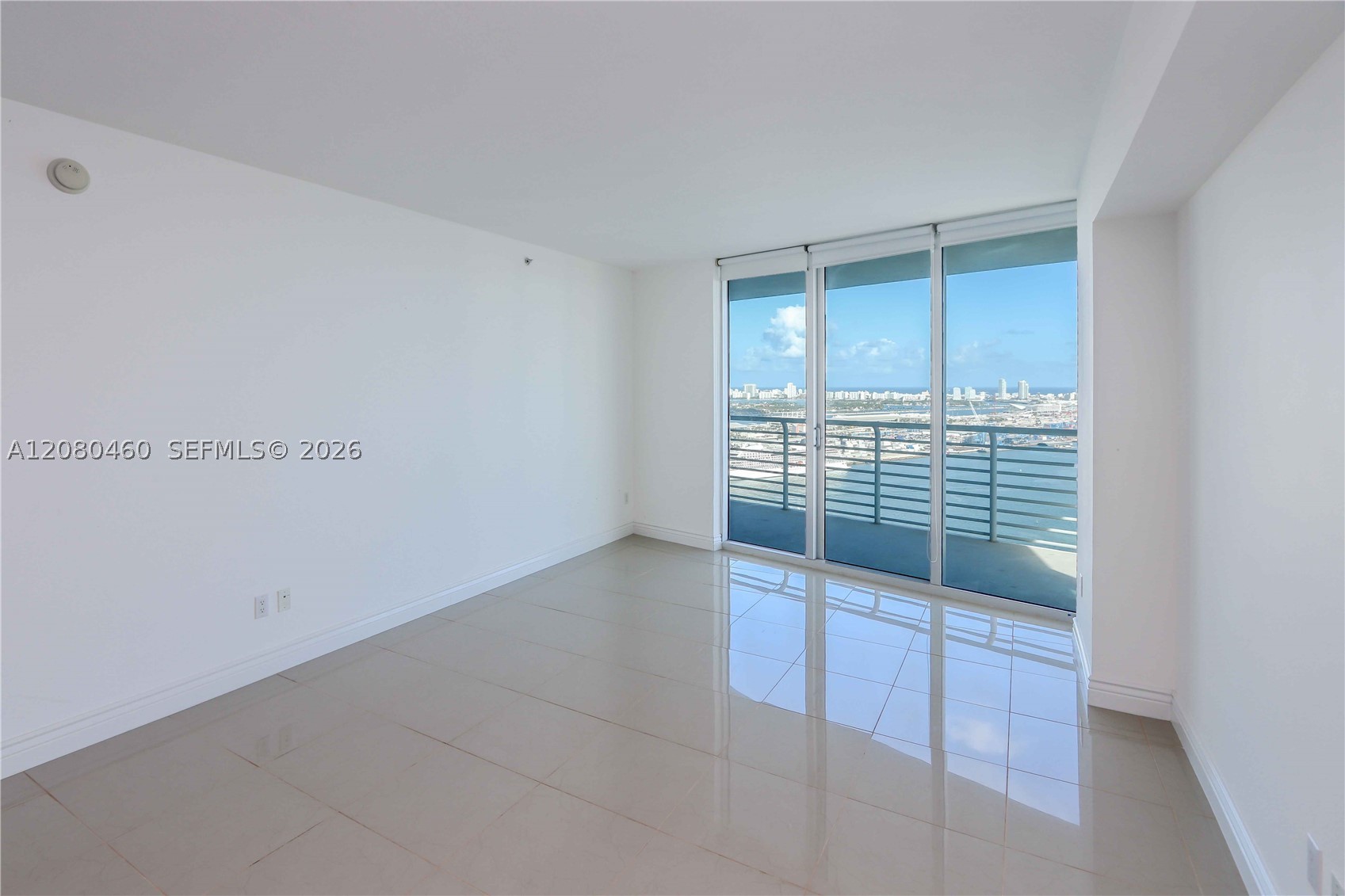 335 S Biscayne Blvd #3709, Miami FL 33131
