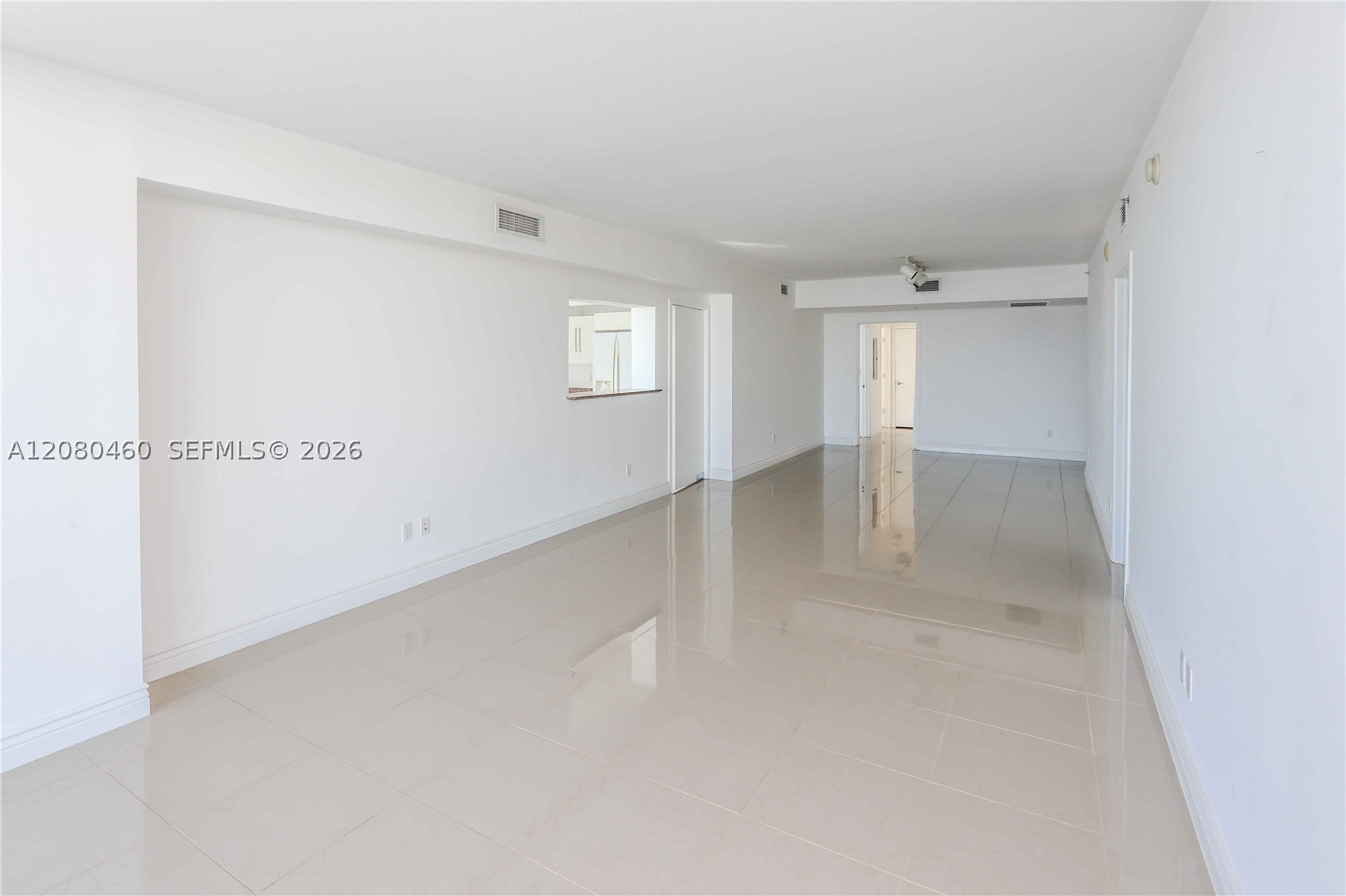 335 S Biscayne Blvd #3709, Miami FL 33131