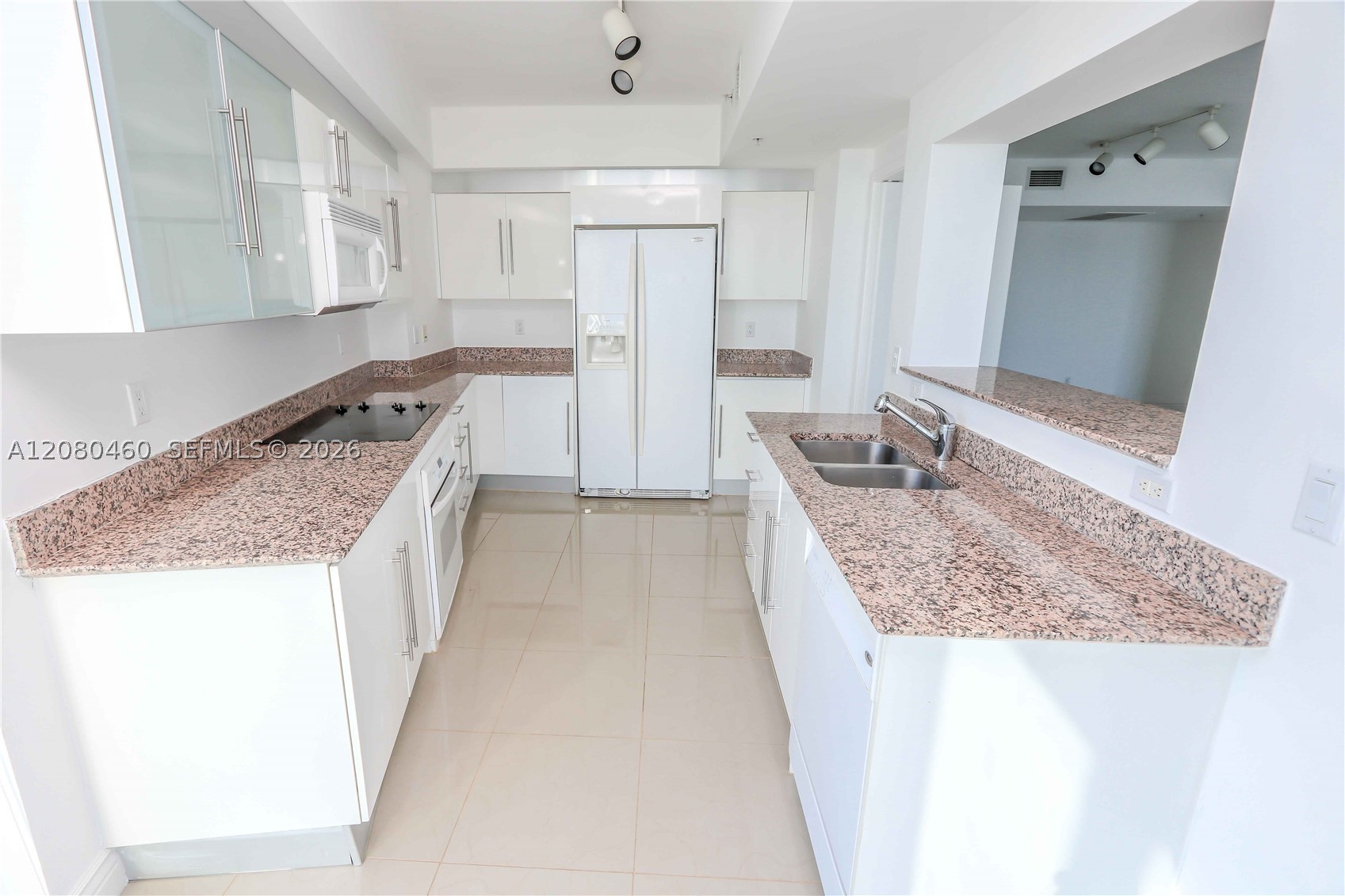 335 S Biscayne Blvd #3709, Miami FL 33131