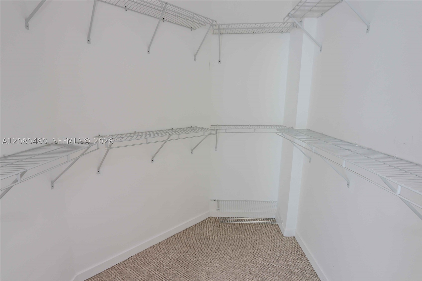 335 S Biscayne Blvd #3709, Miami FL 33131