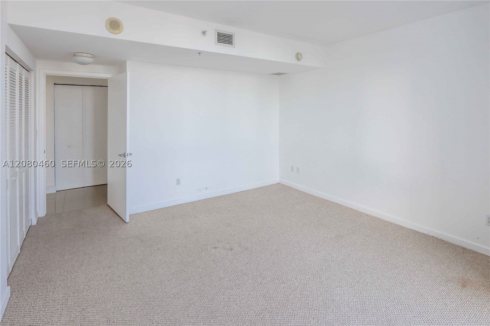 335 S Biscayne Blvd #3709, Miami FL 33131