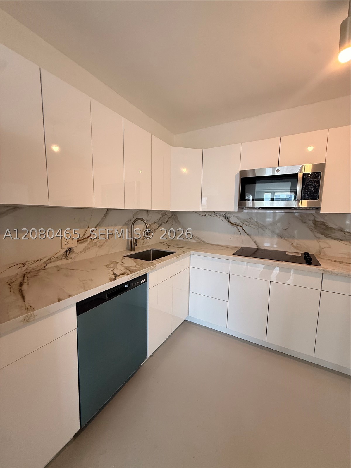 900 Bay Dr #722, Miami Beach FL 33141