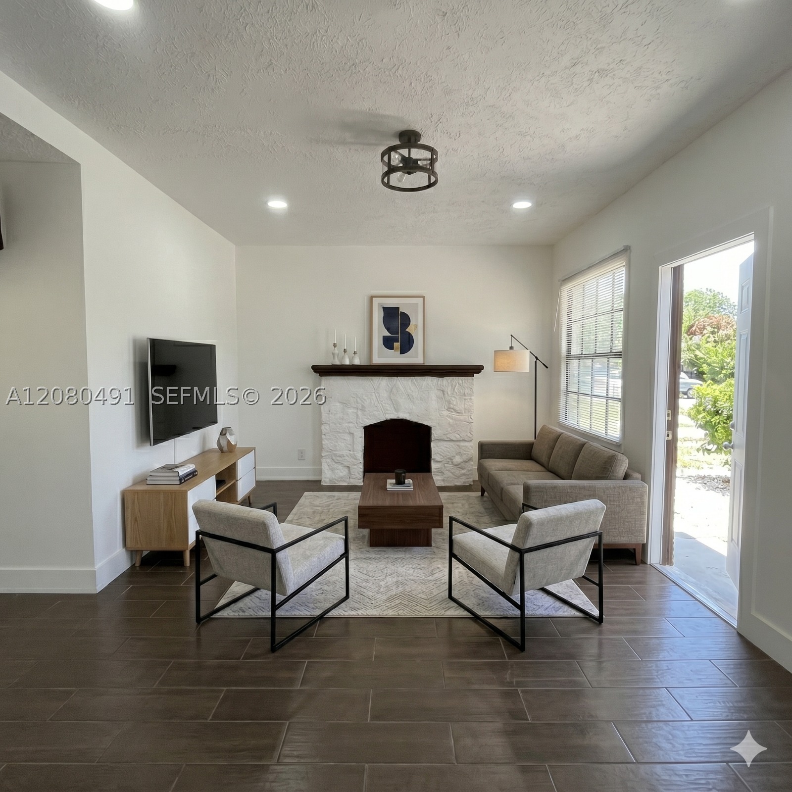 8 S C St, Lake Worth FL 33460