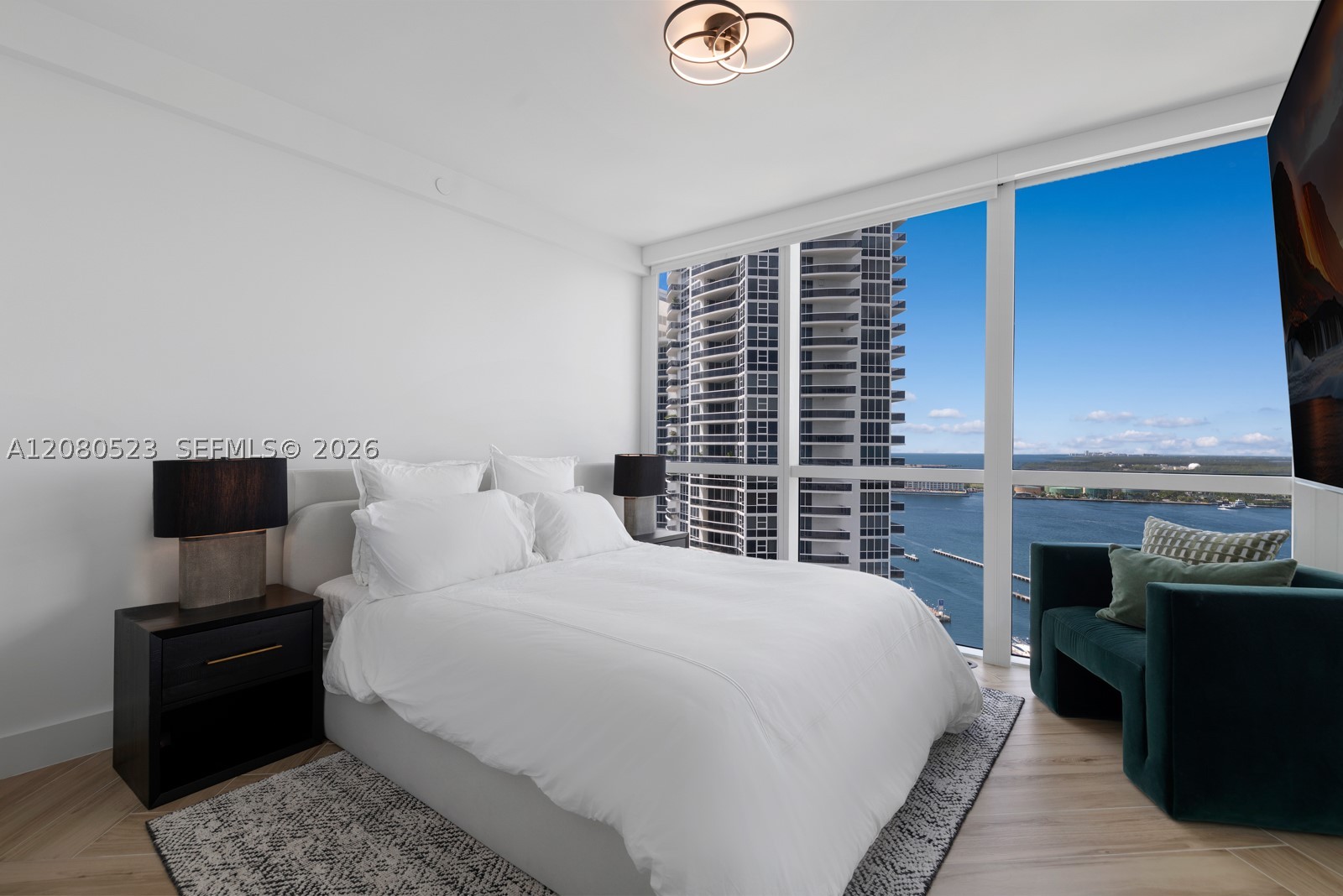 450 Alton Rd #2505, Miami Beach FL 33139