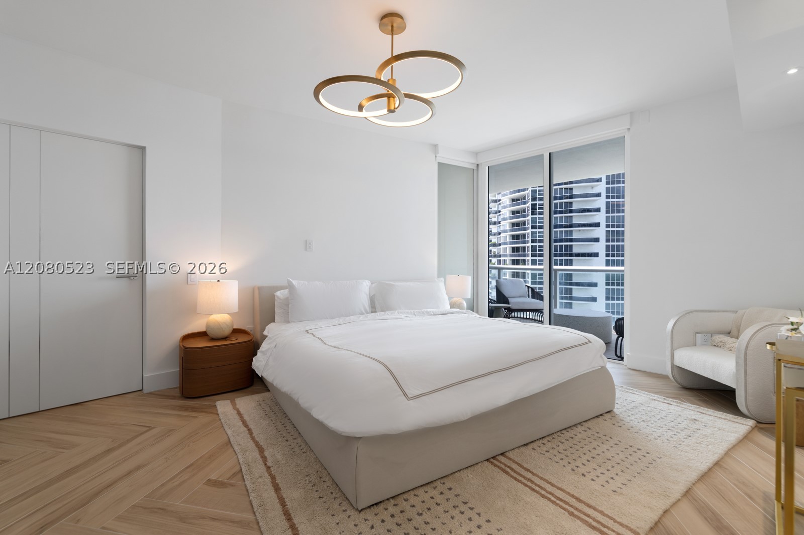 450 Alton Rd #2505, Miami Beach FL 33139