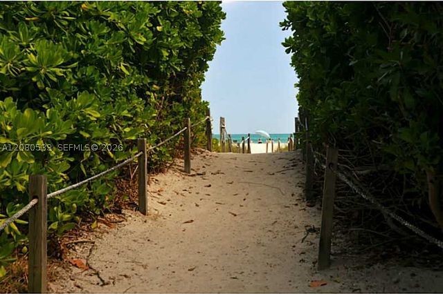 Miami Beach FL 33140 - A12080533