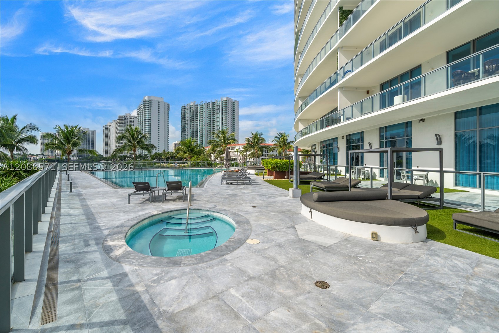 3300 NE 188th St #312, Aventura FL 33180