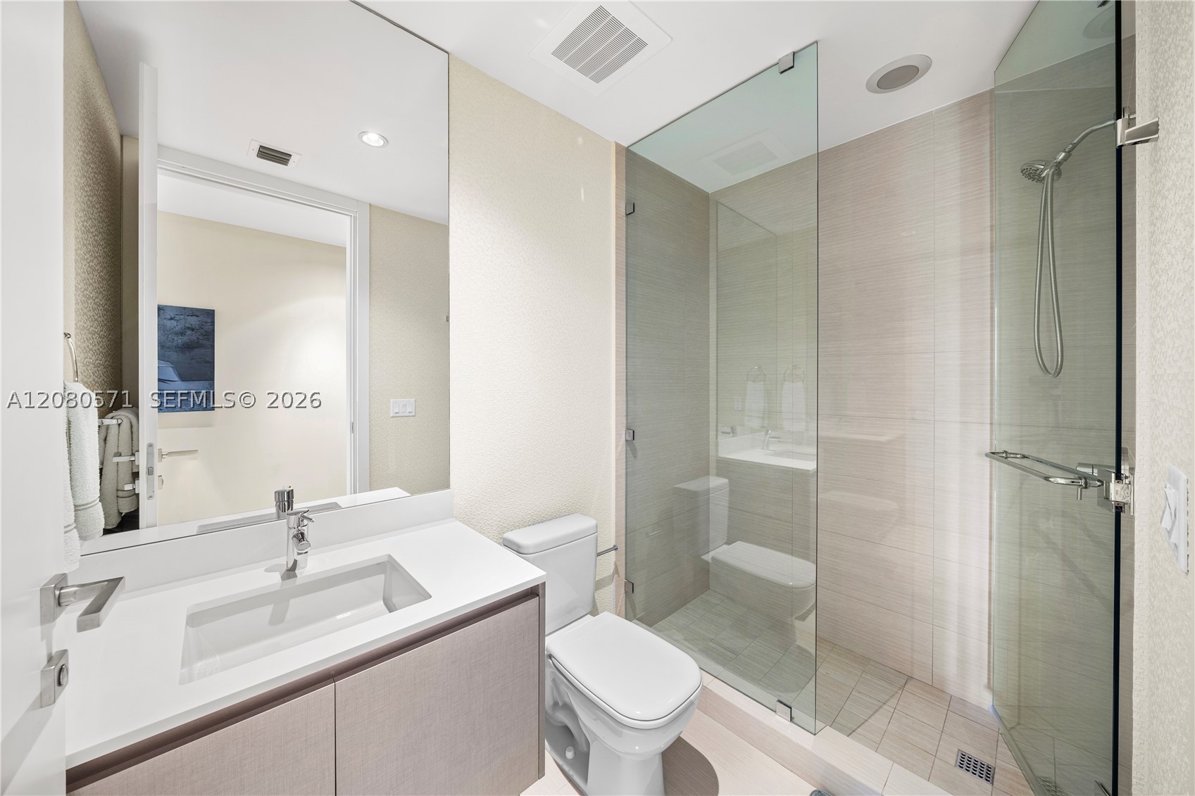 3300 NE 188th St #312, Aventura FL 33180