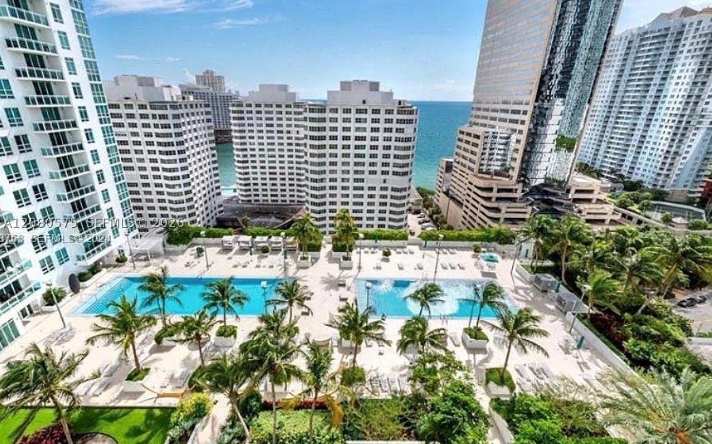 951 Brickell Ave #4103, Miami FL 33131