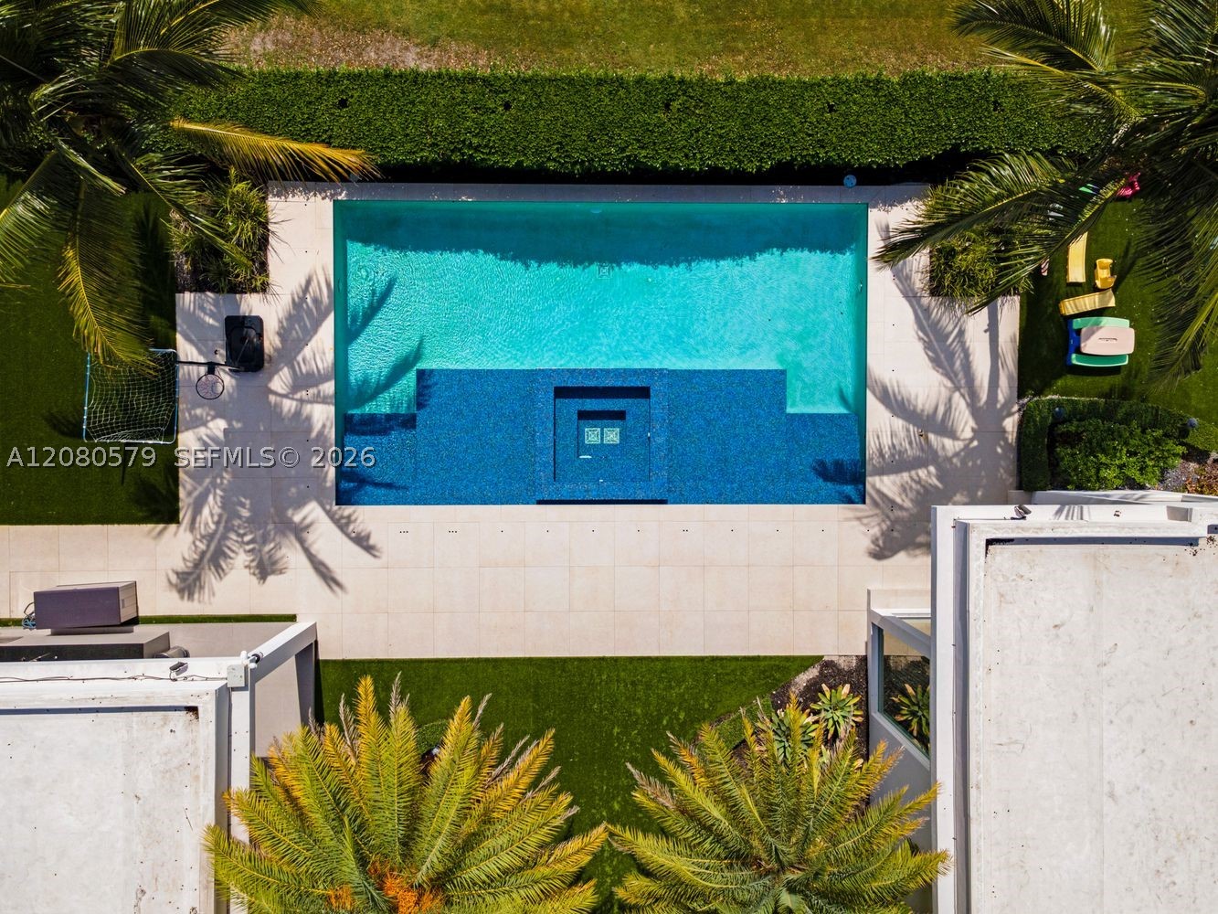 3939 Country Club Ln, Fort Lauderdale FL 33308