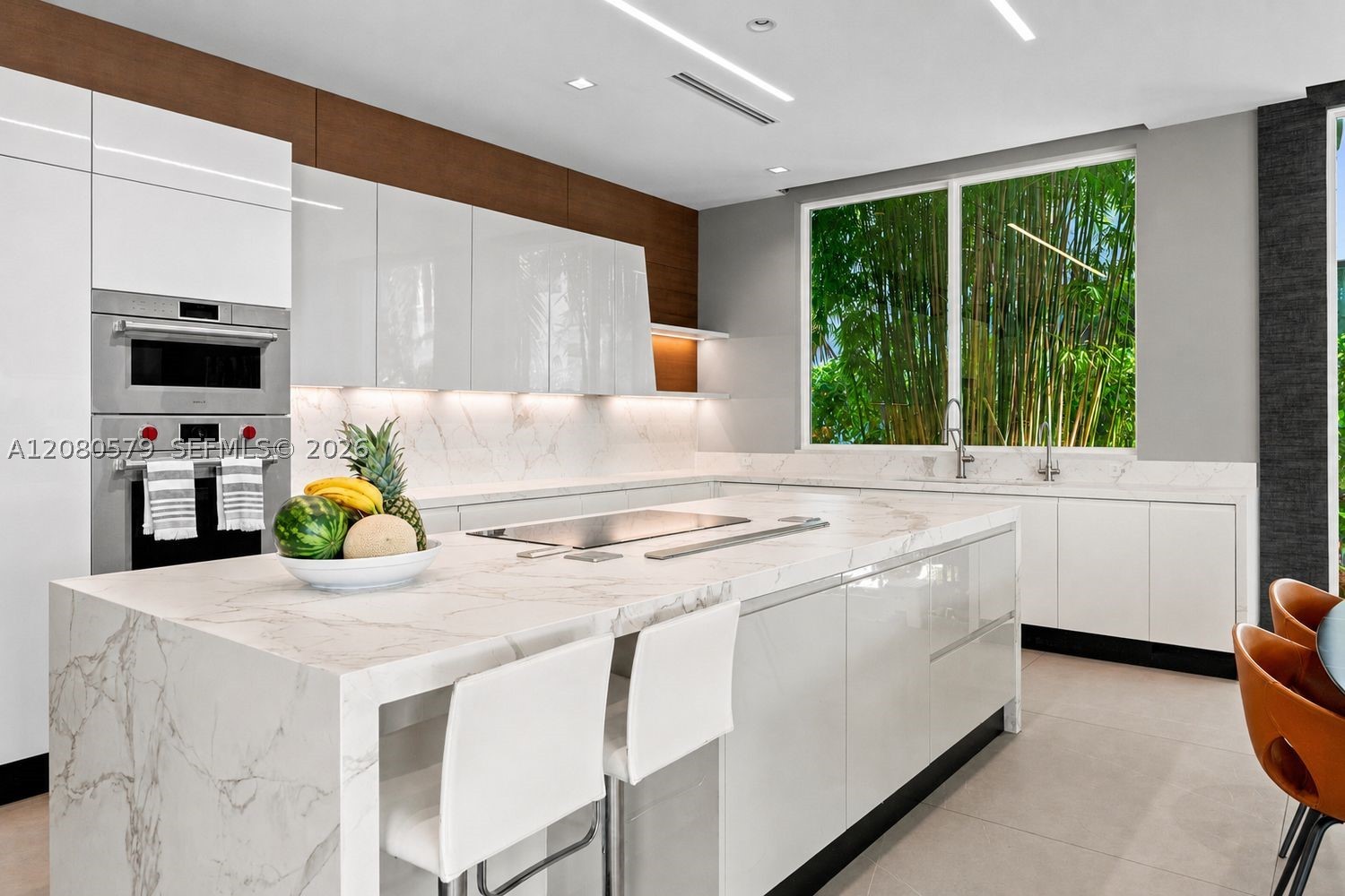 3939 Country Club Ln, Fort Lauderdale FL 33308