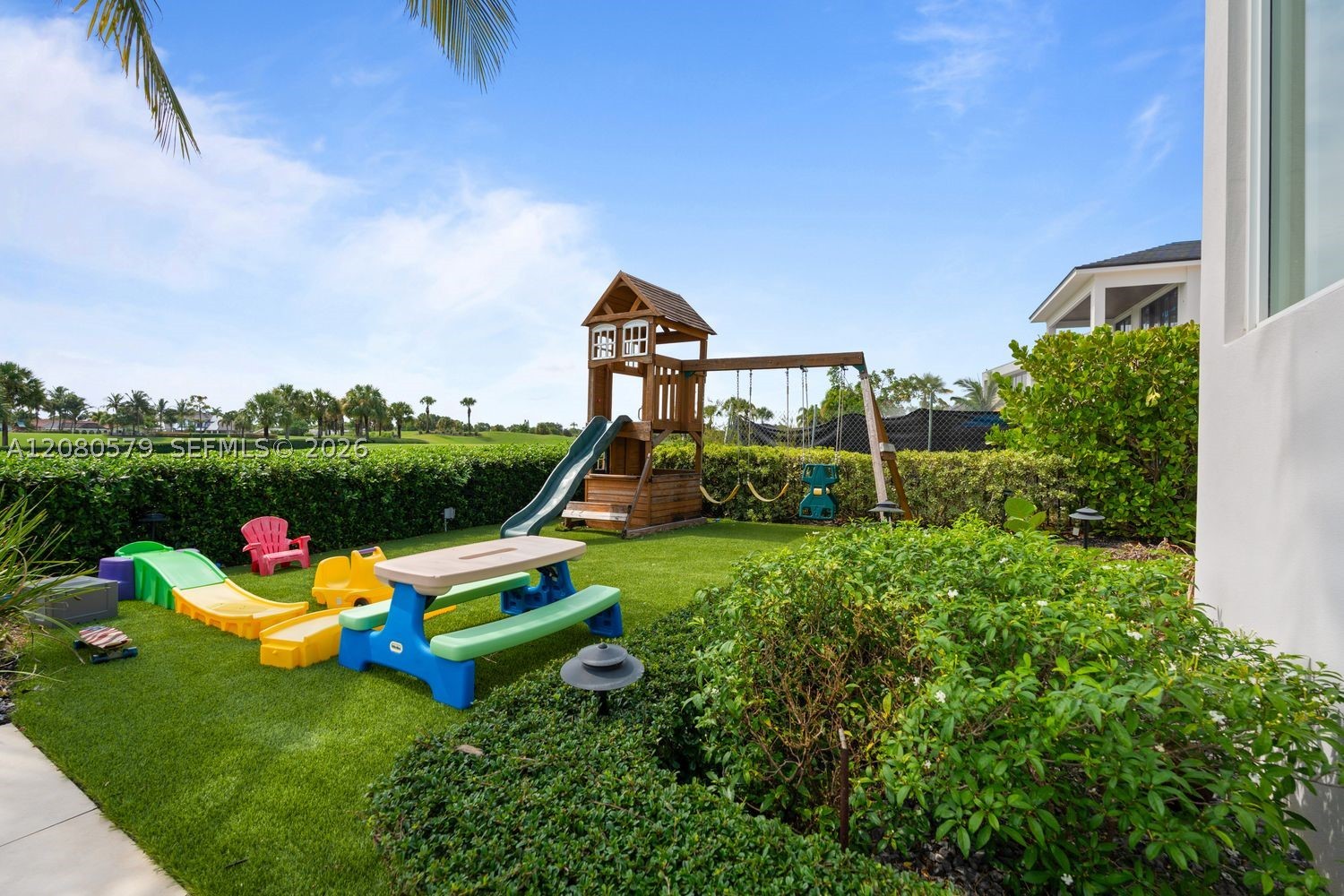 3939 Country Club Ln, Fort Lauderdale FL 33308