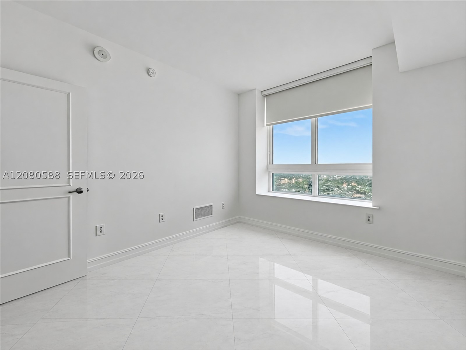 1900 N Bayshore Dr #3911, Miami FL 33132