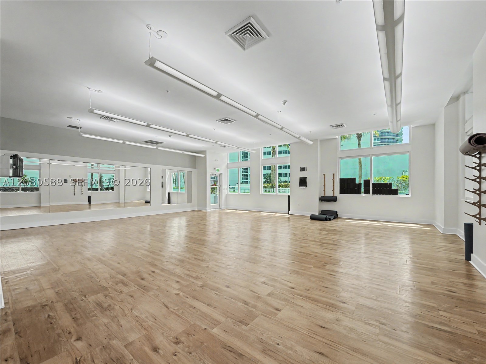1900 N Bayshore Dr #3911, Miami FL 33132