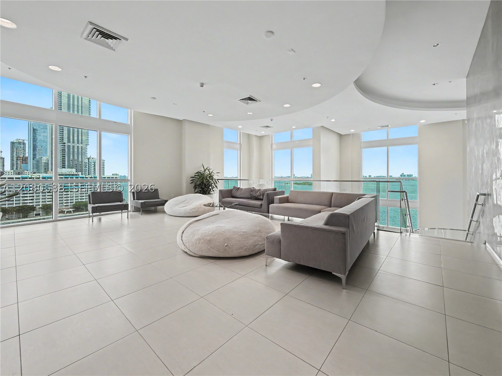 1900 N Bayshore Dr #3911, Miami FL 33132