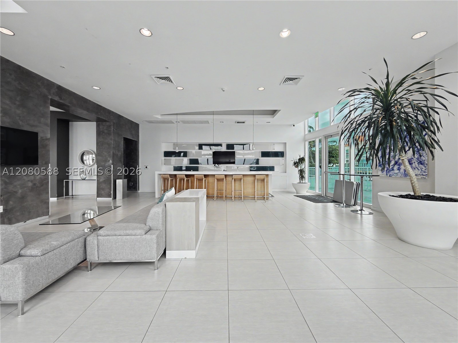 1900 N Bayshore Dr #3911, Miami FL 33132