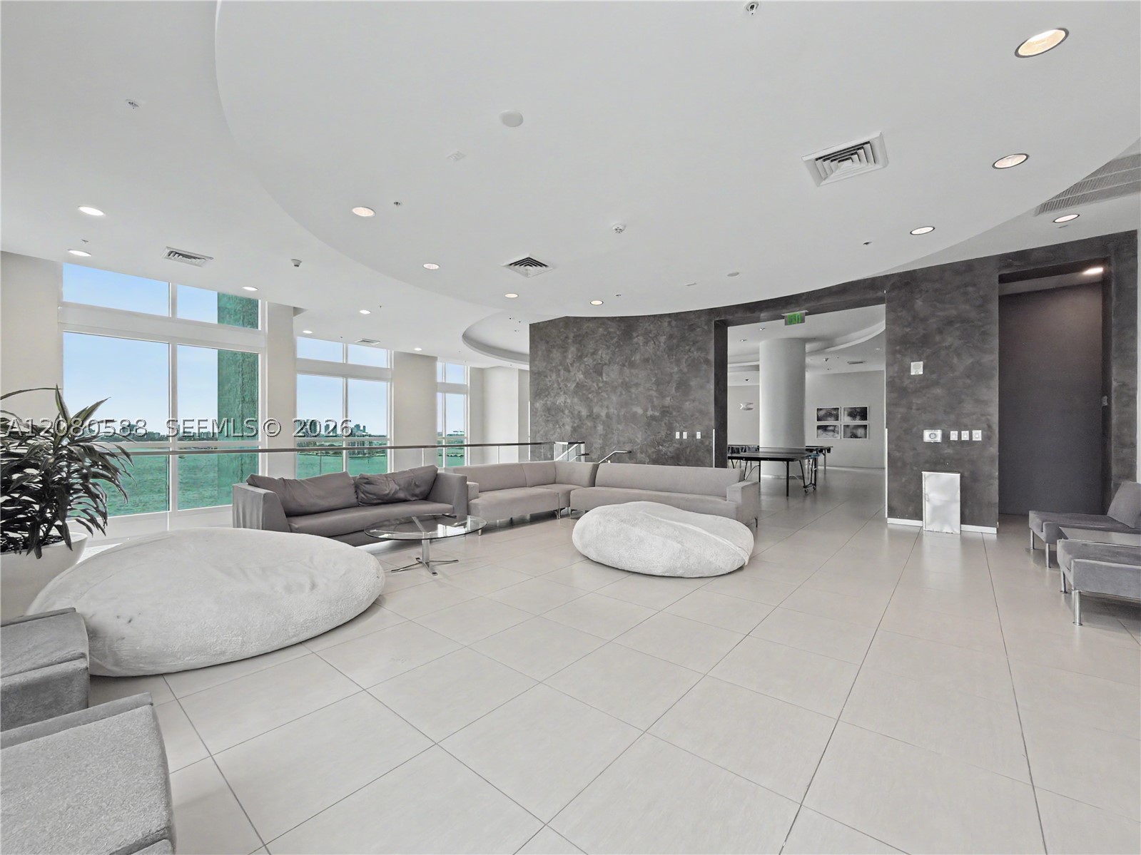 1900 N Bayshore Dr #3911, Miami FL 33132