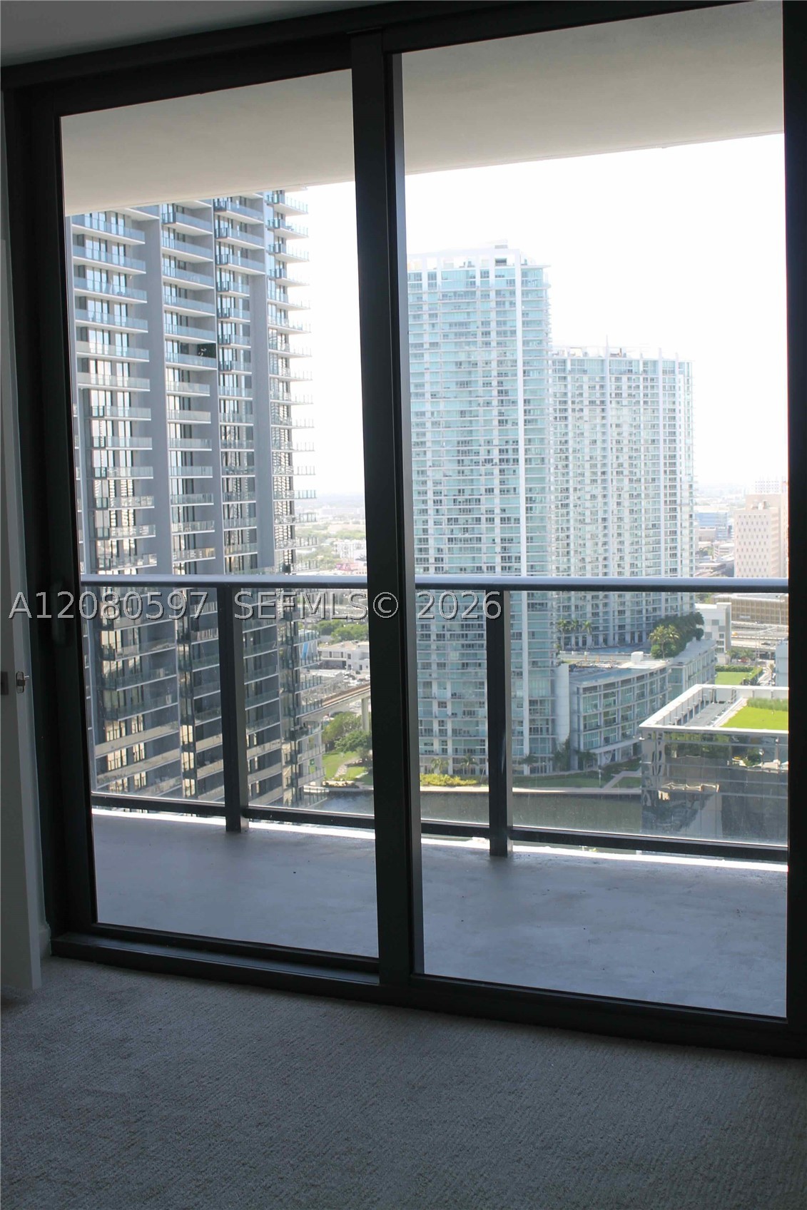 45 SW 9th St #2809, Miami FL 33130