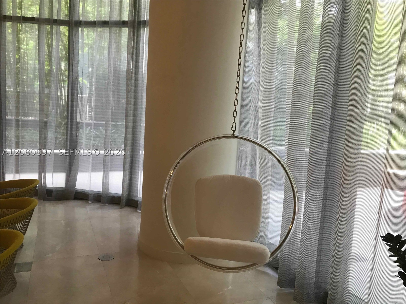 45 SW 9th St #2809, Miami FL 33130