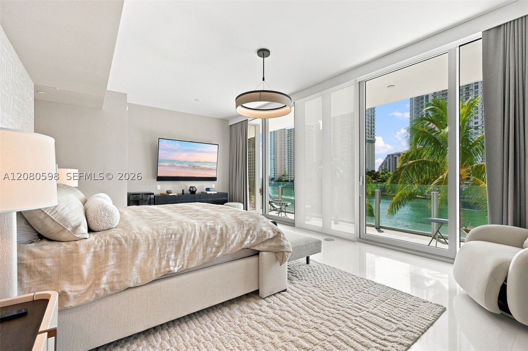 300 Biscayne Blvd Way #301, Miami FL 33131