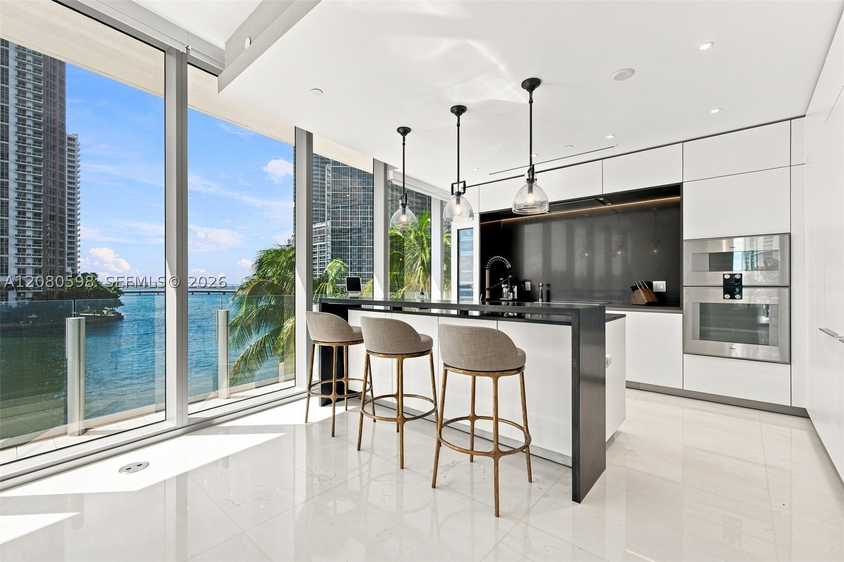 300 Biscayne Blvd Way #301, Miami FL 33131