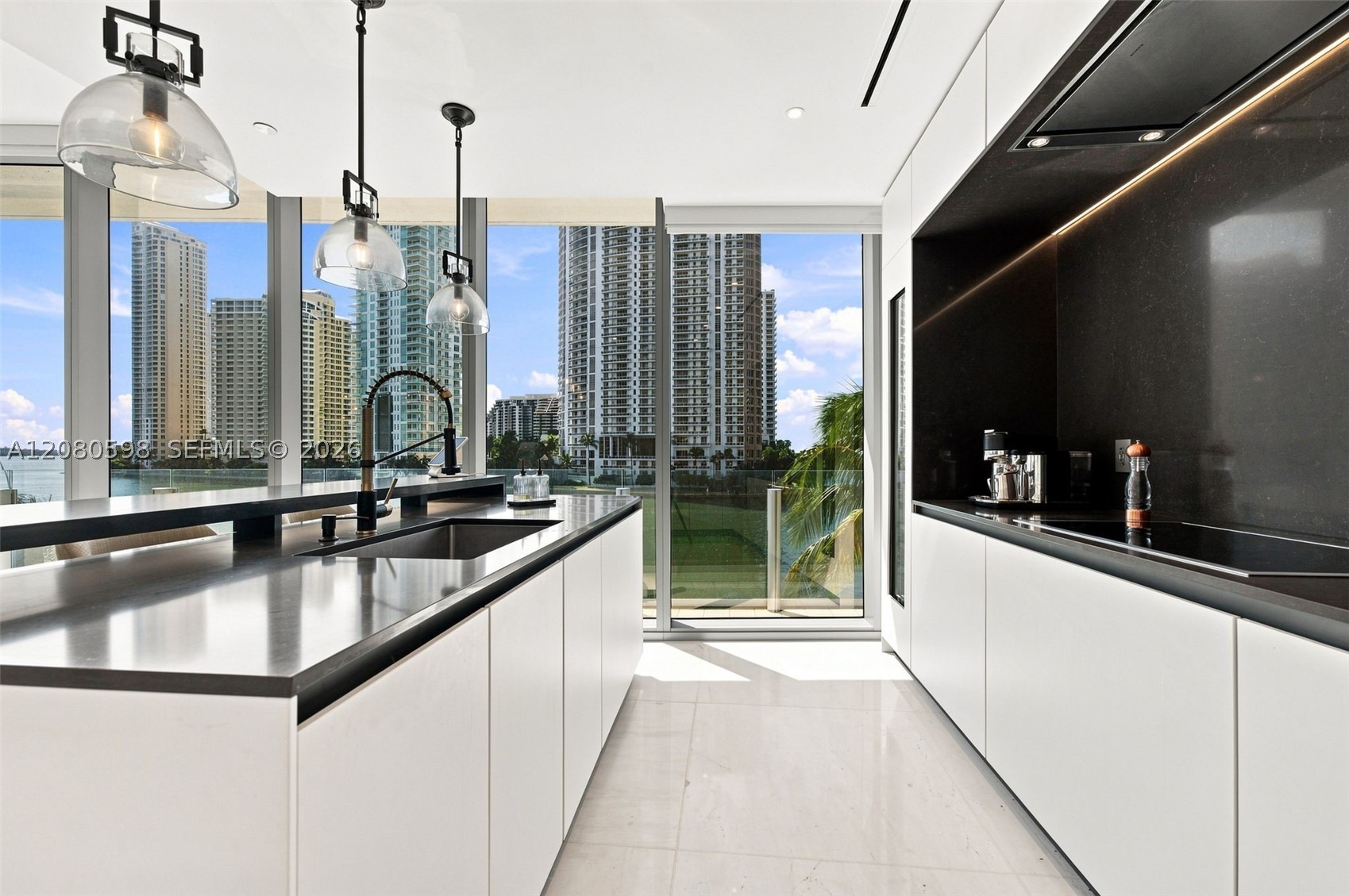 300 Biscayne Blvd Way #301, Miami FL 33131