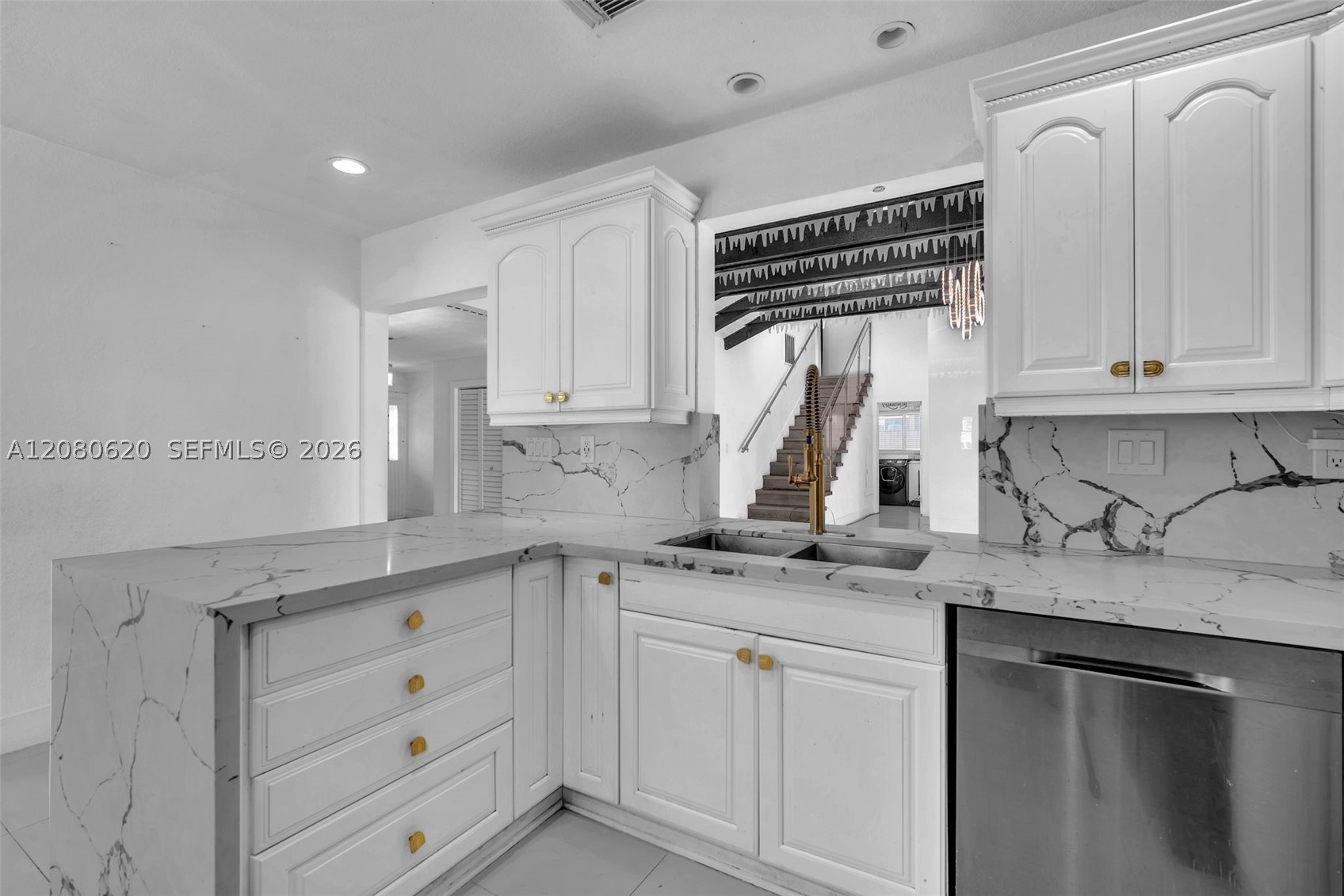 1436 NW 8th St, Dania Beach FL 33004