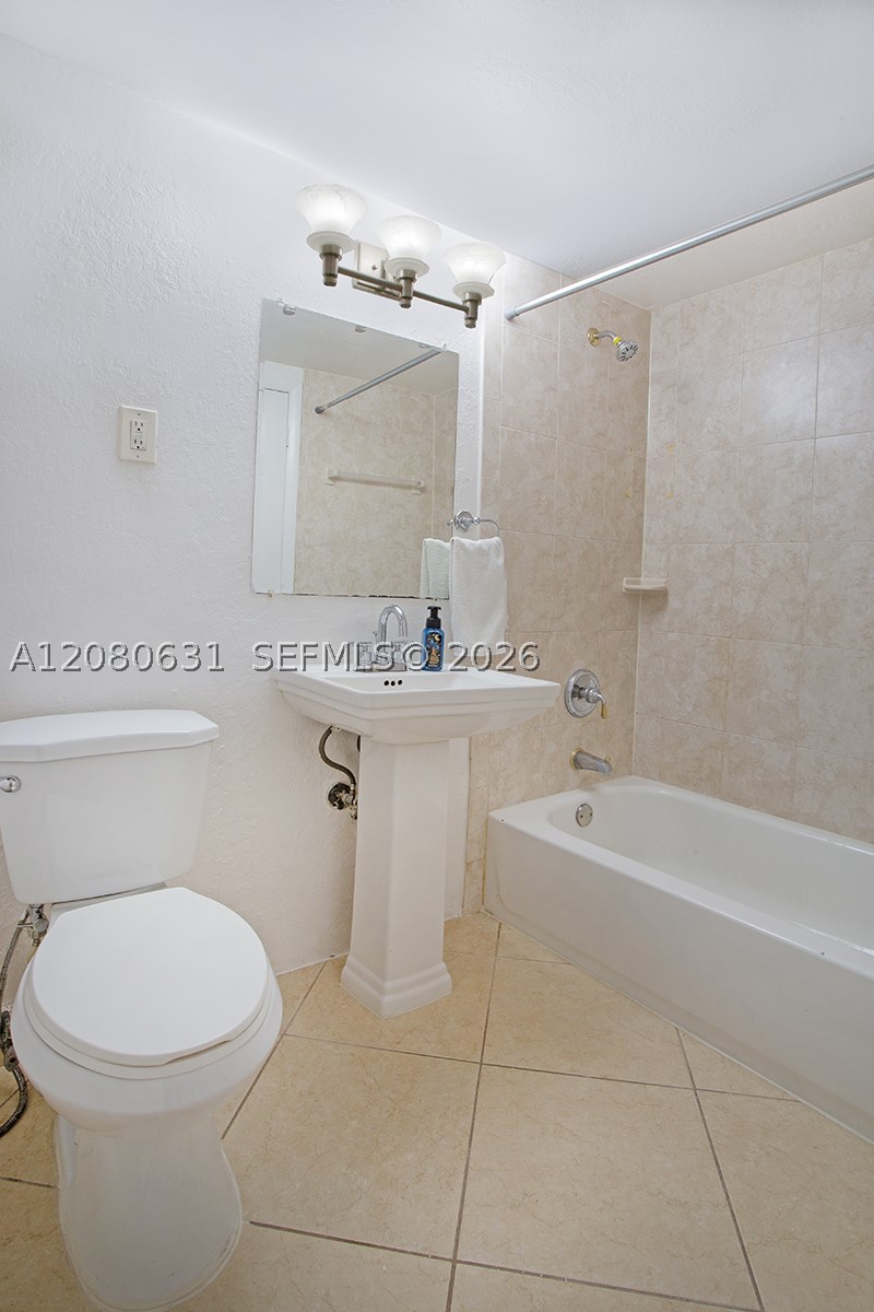 744 NE 14th Ave #6, Fort Lauderdale FL 33304