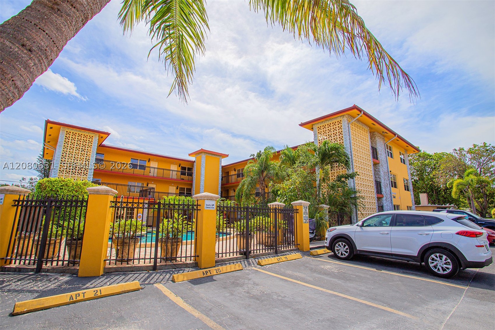 744 NE 14th Ave #6, Fort Lauderdale FL 33304