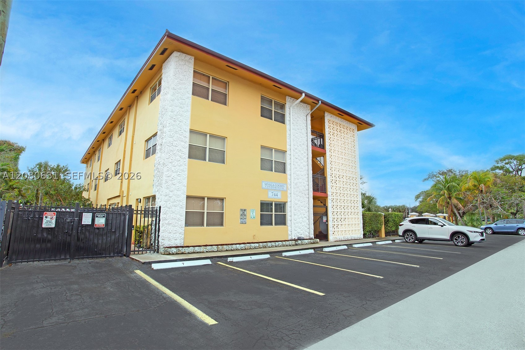 744 NE 14th Ave #6, Fort Lauderdale FL 33304