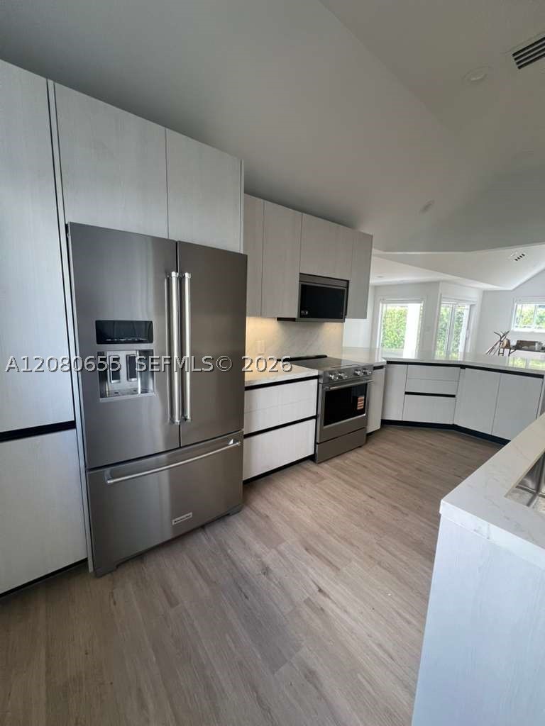 211 SW 29th Rd, Miami FL 33129